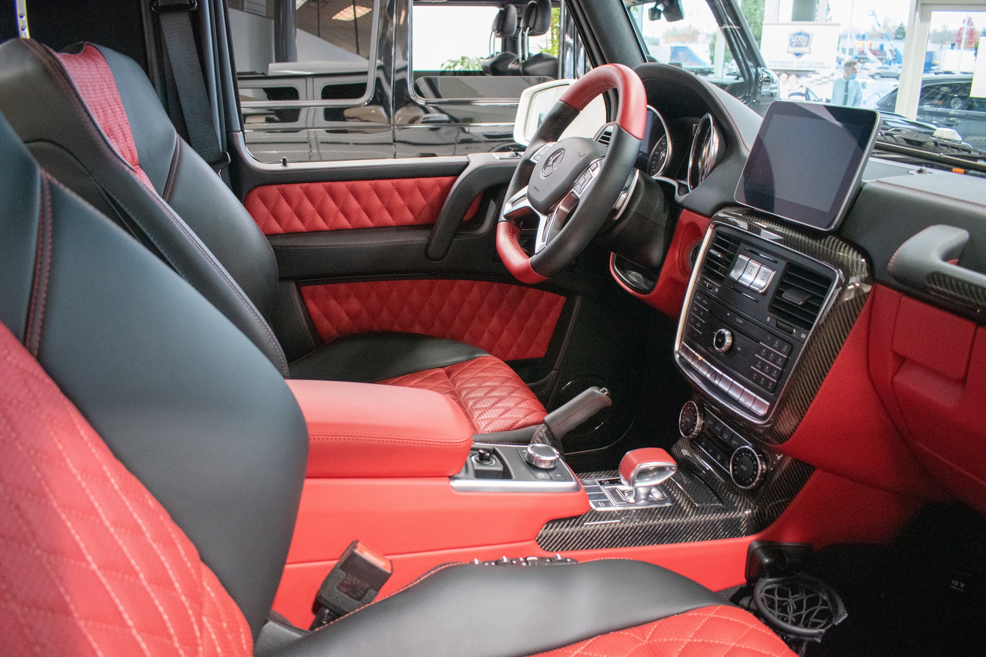 北京小程序開發(fā)，北京車載用品商城小程序開發(fā)，應(yīng)該怎么做？