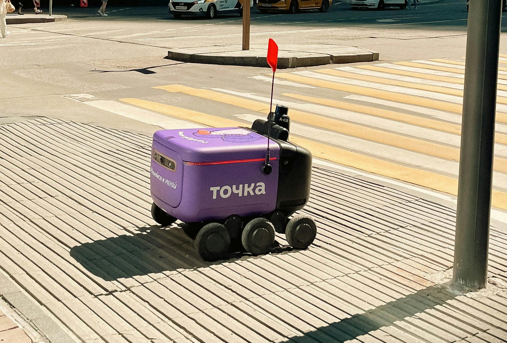 唐山無(wú)人物流車管理App開發(fā)，打造智慧物流“大腦”